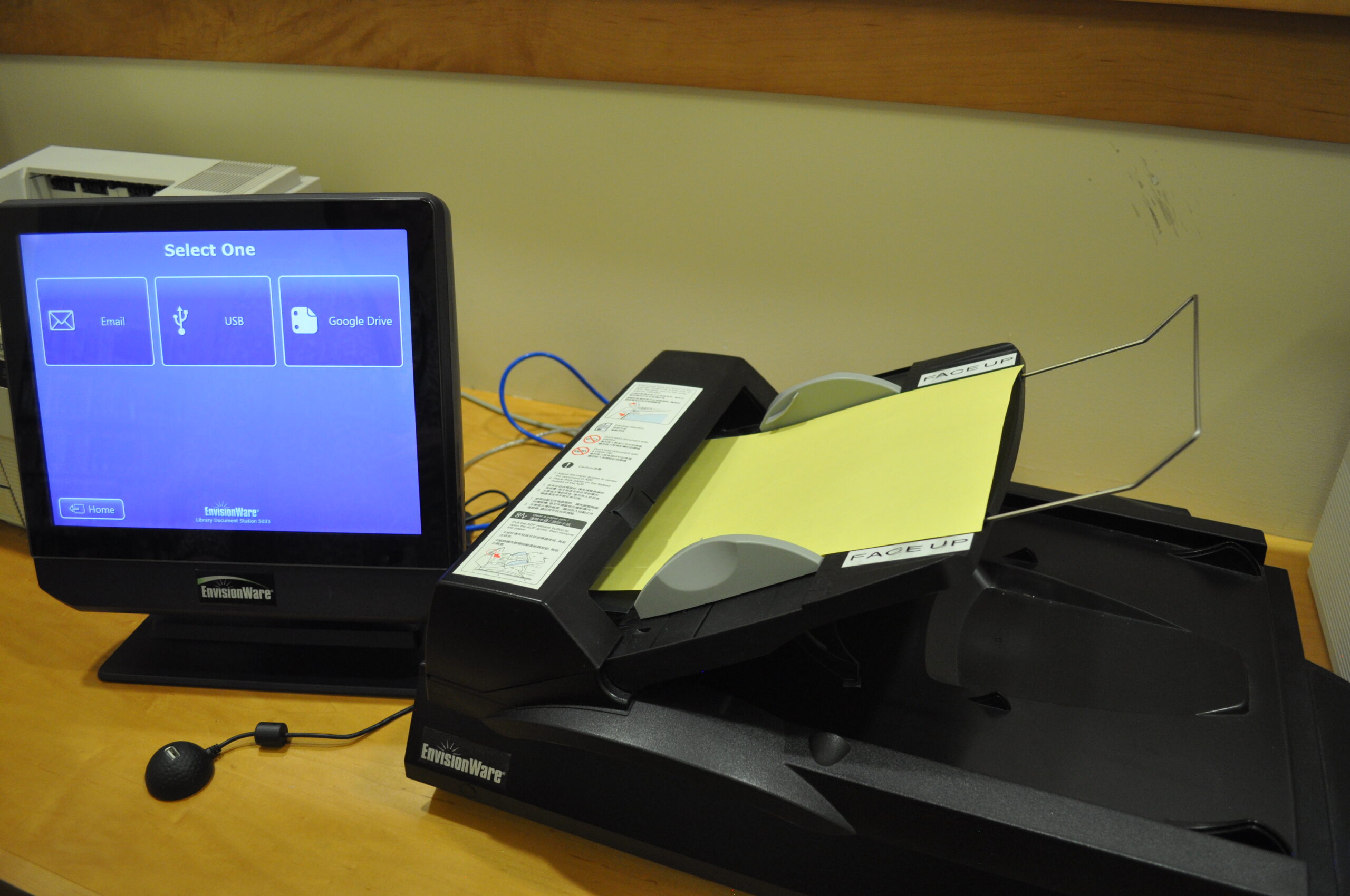 Computer with scanner